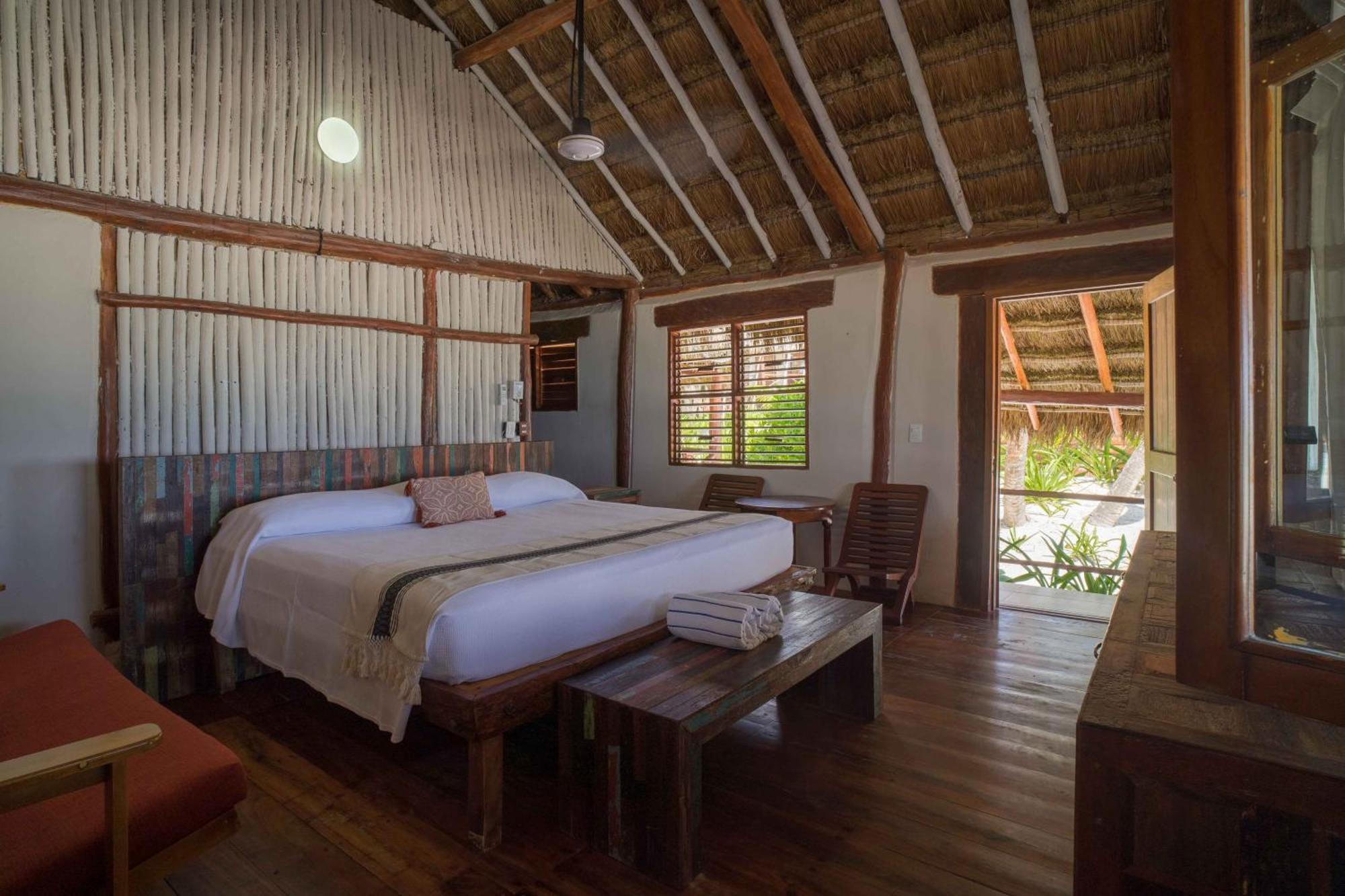 Bt Live Tulum Located At The Party Zone Hotel Екстериор снимка